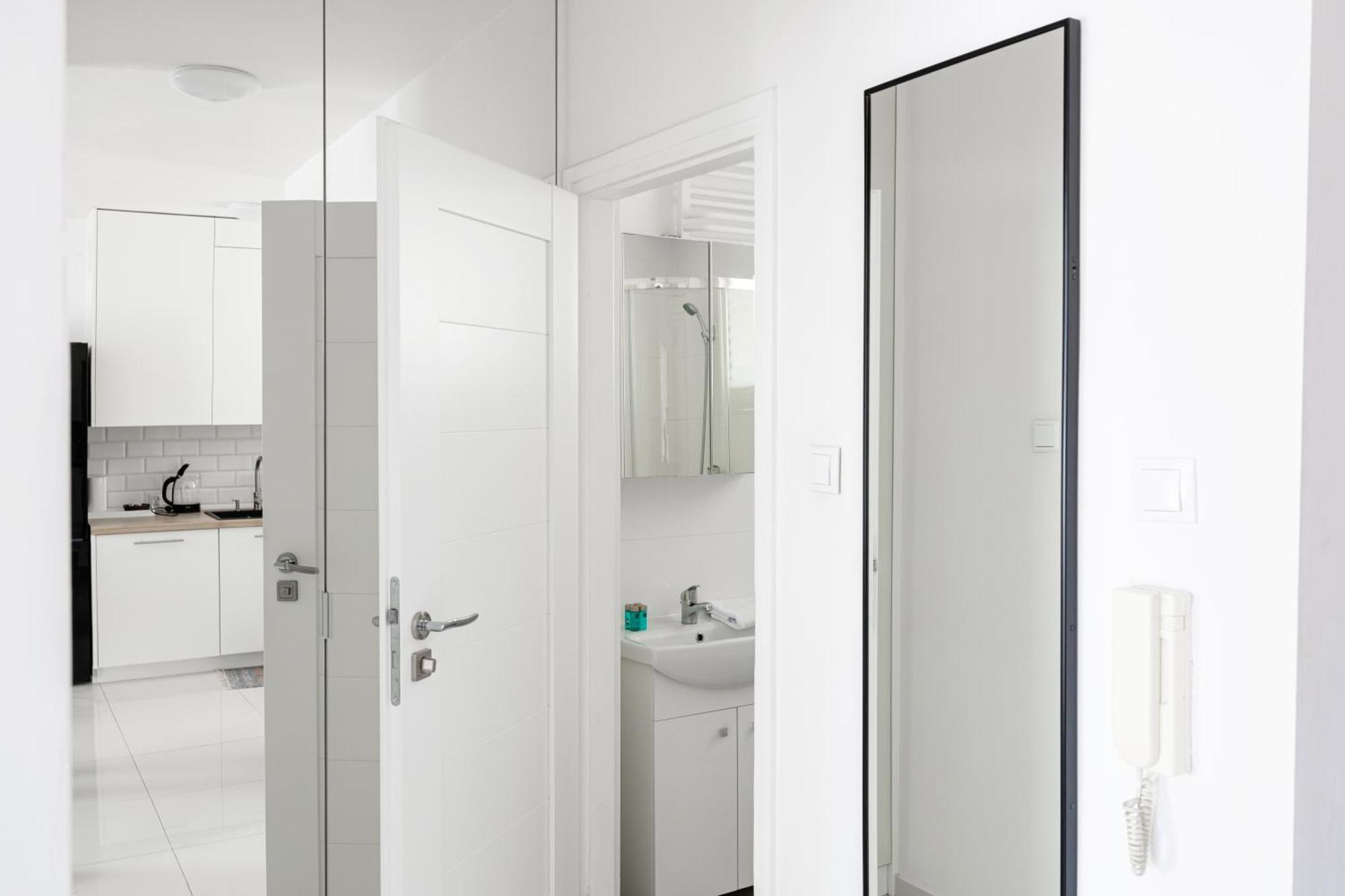 Corazziego Plac Bankowy Apartamento